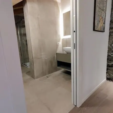 Casa Larius Комо