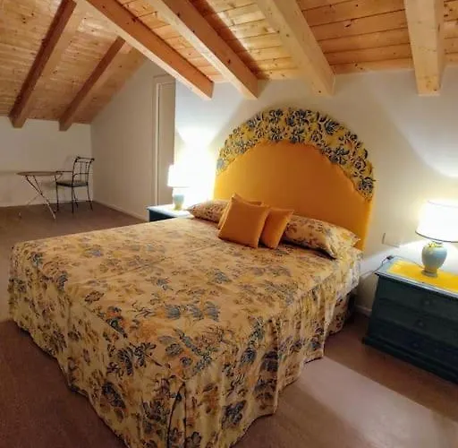 Casa Larius Como